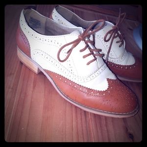 Oxford shoes